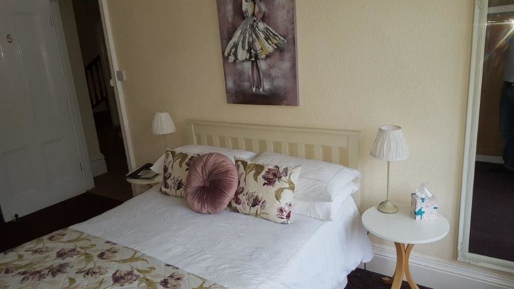 Durham House 3*
